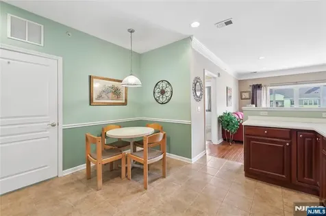 9402 Warrens Way Wanaque NJ 07465