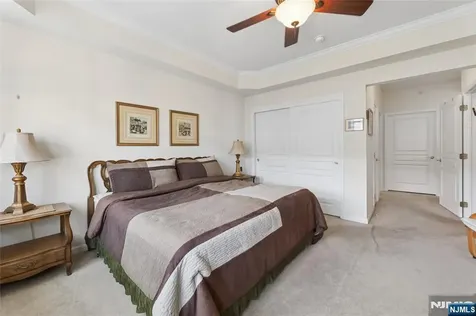 9402 Warrens Way Wanaque NJ 07465