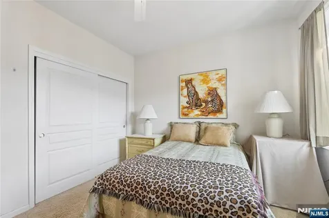 9402 Warrens Way Wanaque NJ 07465