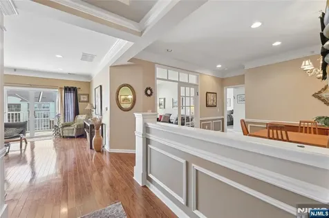 9402 Warrens Way Wanaque NJ 07465