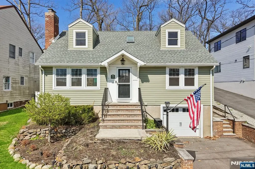 59 Oakwood Drive Wayne NJ 07470