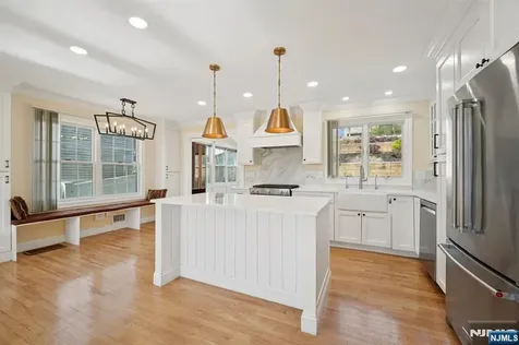59 Oakwood Drive Wayne NJ 07470