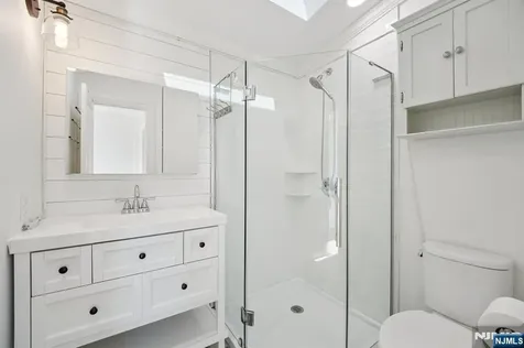 59 Oakwood Drive Wayne NJ 07470