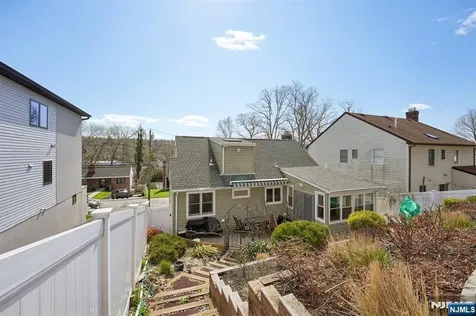 59 Oakwood Drive Wayne NJ 07470