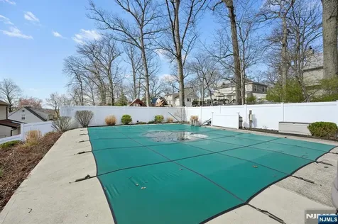 59 Oakwood Drive Wayne NJ 07470
