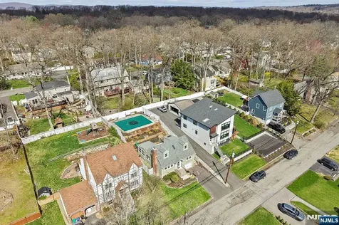 59 Oakwood Drive Wayne NJ 07470