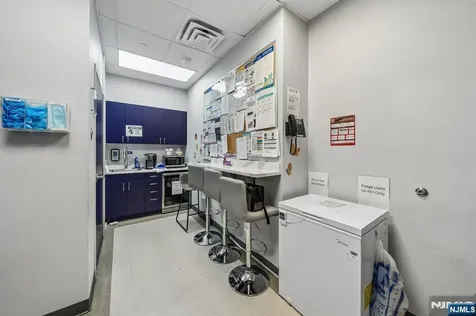 520 Sylvan Avenue Englewood Cliffs NJ 07632