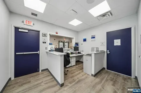 520 Sylvan Avenue Englewood Cliffs NJ 07632