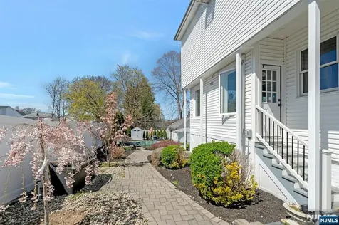 158 Carmita Avenue Rutherford NJ 07070