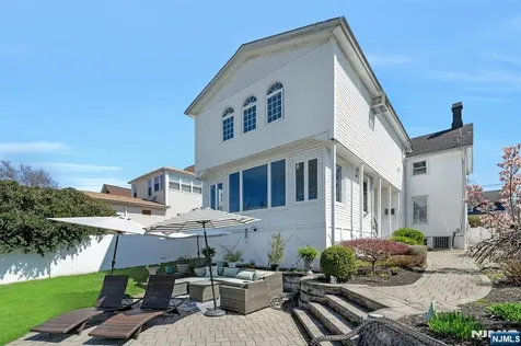 158 Carmita Avenue Rutherford NJ 07070