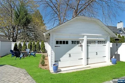158 Carmita Avenue Rutherford NJ 07070