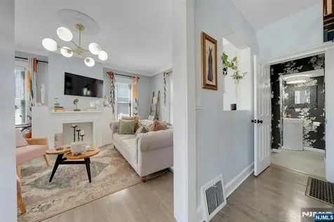 158 Carmita Avenue Rutherford NJ 07070