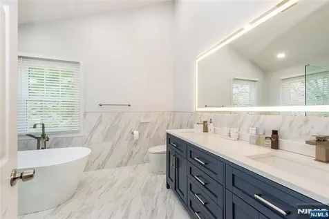 10 Gannet Court Wayne NJ 07470