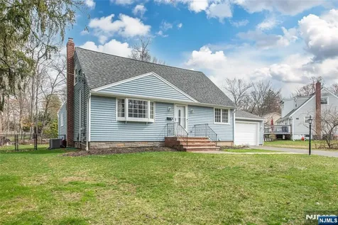 86 Deerfield Road West Caldwell NJ 07006