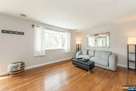 86 Deerfield Road West Caldwell NJ 07006