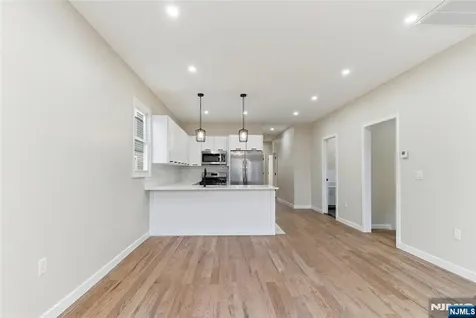 67 Brookdale Avenue Newark NJ 07106