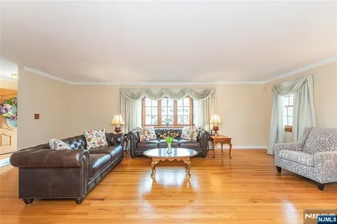 4 Oak Ridge North Caldwell NJ 07006