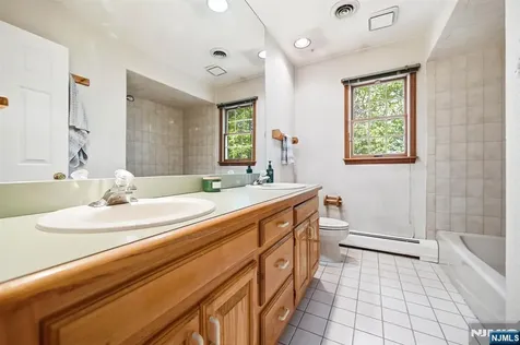 7 Trotters Lane Mahwah NJ 07430
