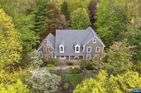 7 Trotters Lane Mahwah NJ 07430