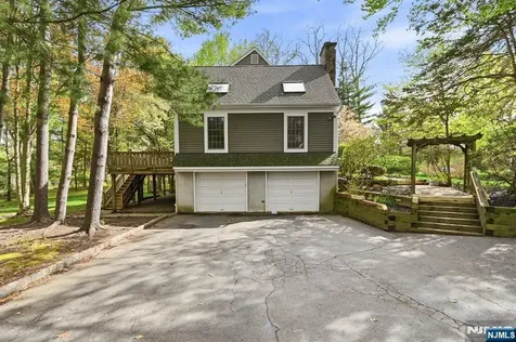 7 Trotters Lane Mahwah NJ 07430