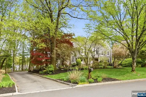 7 Trotters Lane Mahwah NJ 07430