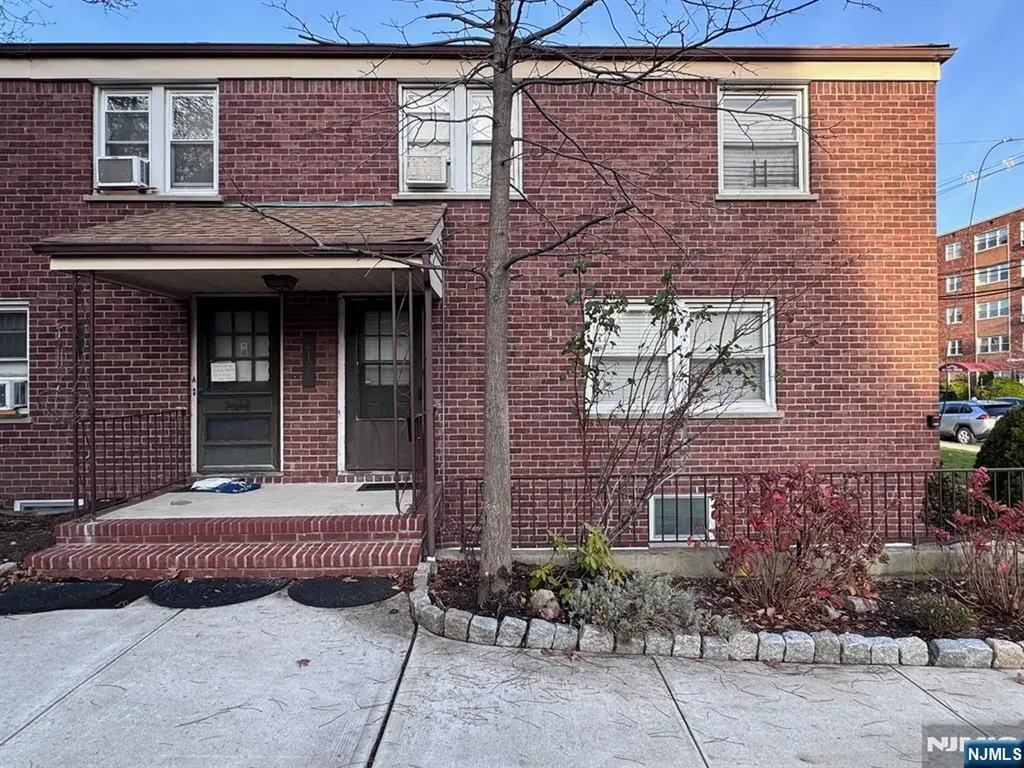 2197 Center Avenue Fort Lee NJ 07024
