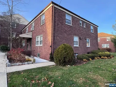 2197 Center Avenue Fort Lee NJ 07024
