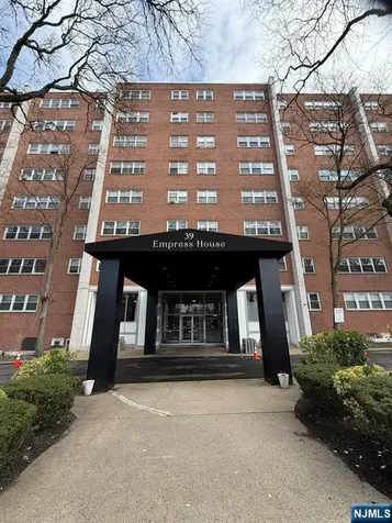 39 39th Street Paterson NJ 07514