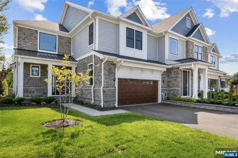 13 Muirfield Lane River Vale NJ 07675