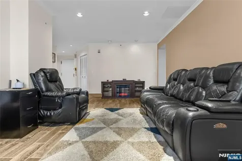 326 Prospect Avenue Hackensack NJ 07601