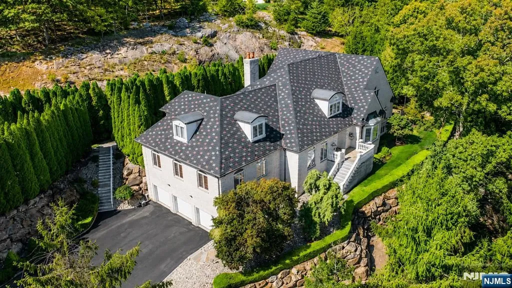 49 Cherokee Court Sparta NJ 07871