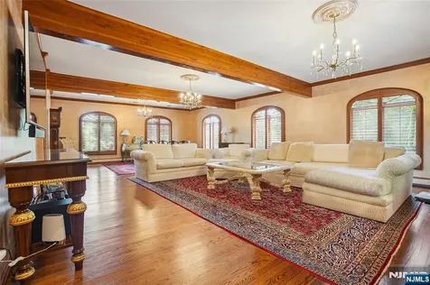49 Cherokee Court Sparta NJ 07871