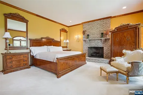49 Cherokee Court Sparta NJ 07871