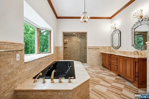 49 Cherokee Court Sparta NJ 07871