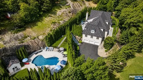 49 Cherokee Court Sparta NJ 07871