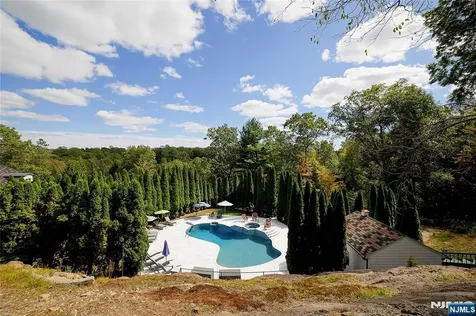 49 Cherokee Court Sparta NJ 07871