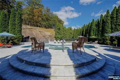 49 Cherokee Court Sparta NJ 07871