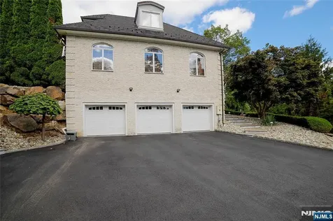 49 Cherokee Court Sparta NJ 07871