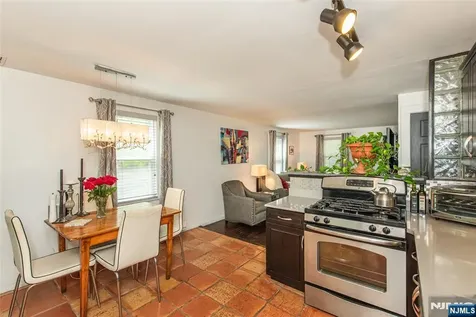 257 Mccosh Road Clifton NJ 07043