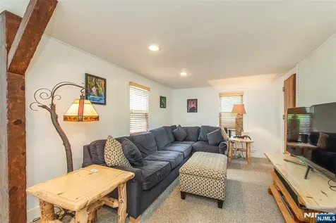 257 Mccosh Road Clifton NJ 07043