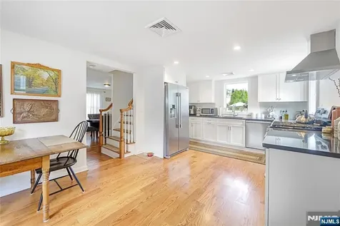 22 Center Street Midland Park NJ 07432