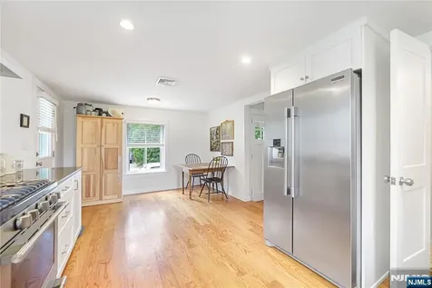 22 Center Street Midland Park NJ 07432