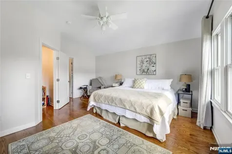 22 Center Street Midland Park NJ 07432