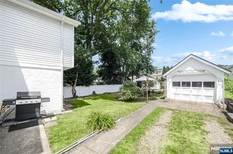 22 Center Street Midland Park NJ 07432