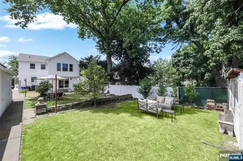 22 Center Street Midland Park NJ 07432