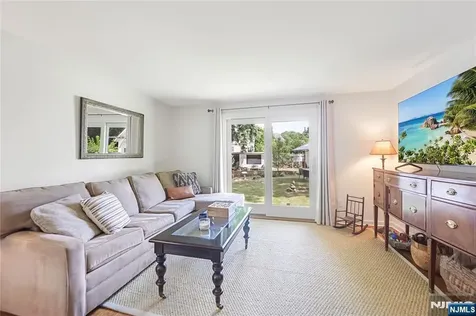 22 Center Street Midland Park NJ 07432