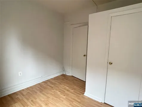 10 Hilliard Avenue Edgewater NJ 07020