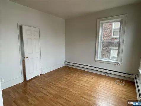 10 Hilliard Avenue Edgewater NJ 07020