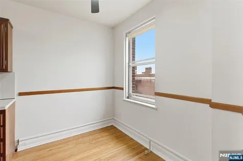100 Palisade Avenue Englewood NJ 07631