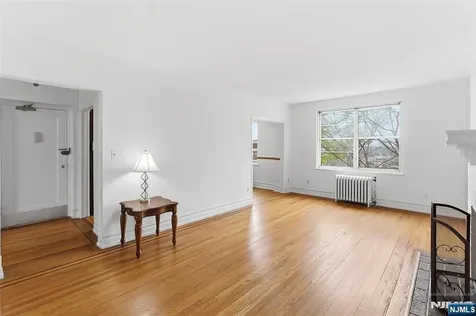 100 Palisade Avenue Englewood NJ 07631